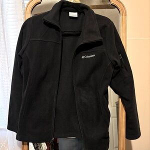 Women black Columbia sweater